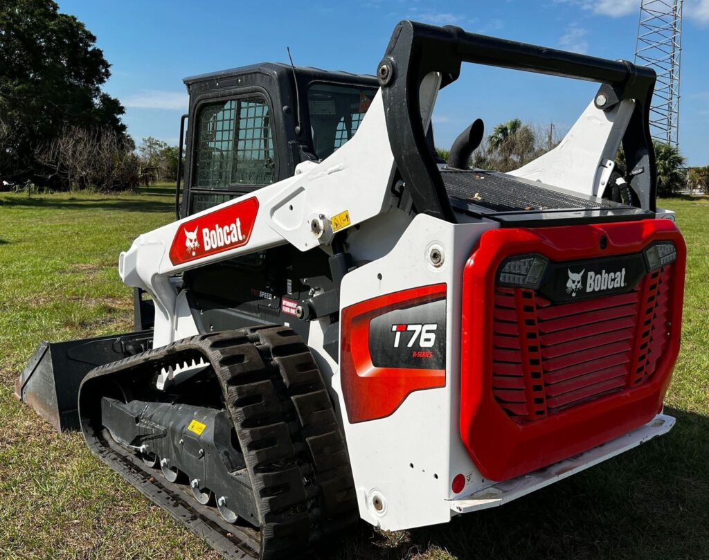 2022 Bobcat T76