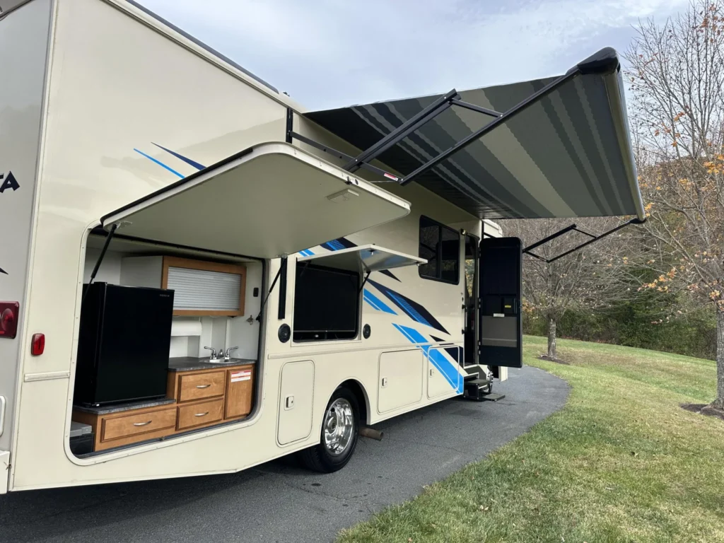 2019 Winnebago Vista 29VE Class A Motorhome