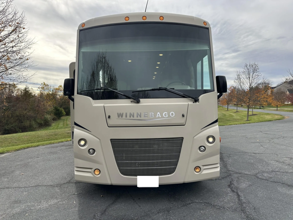 2019 Winnebago Vista 29VE Class A Motorhome