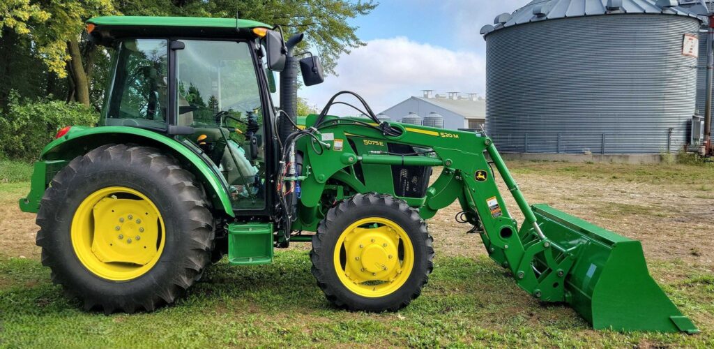 2015 John Deere 5075E MFWD