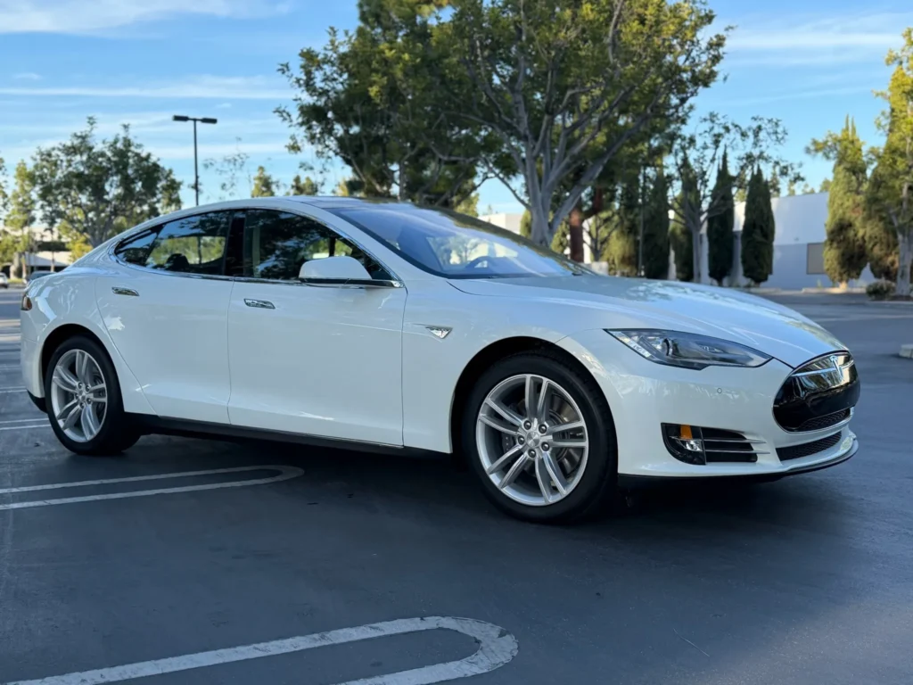 2014 Tesla Model S 85